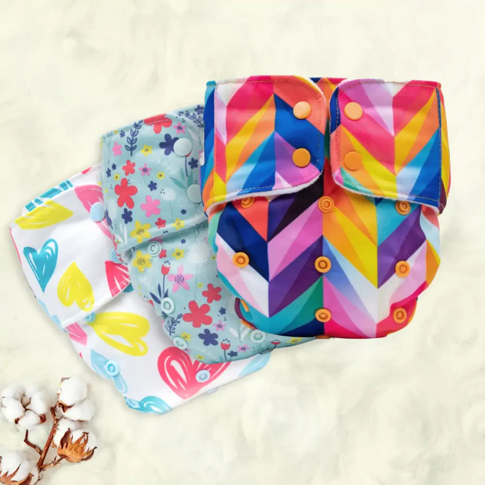 Mylo Adjustable Washable & Reusable Cloth Diaper With Dry Feel, Absorbent Insert Pad (3M-3Y) - Rainbow, Floral Spring & Heart Doodles - Pack of 3