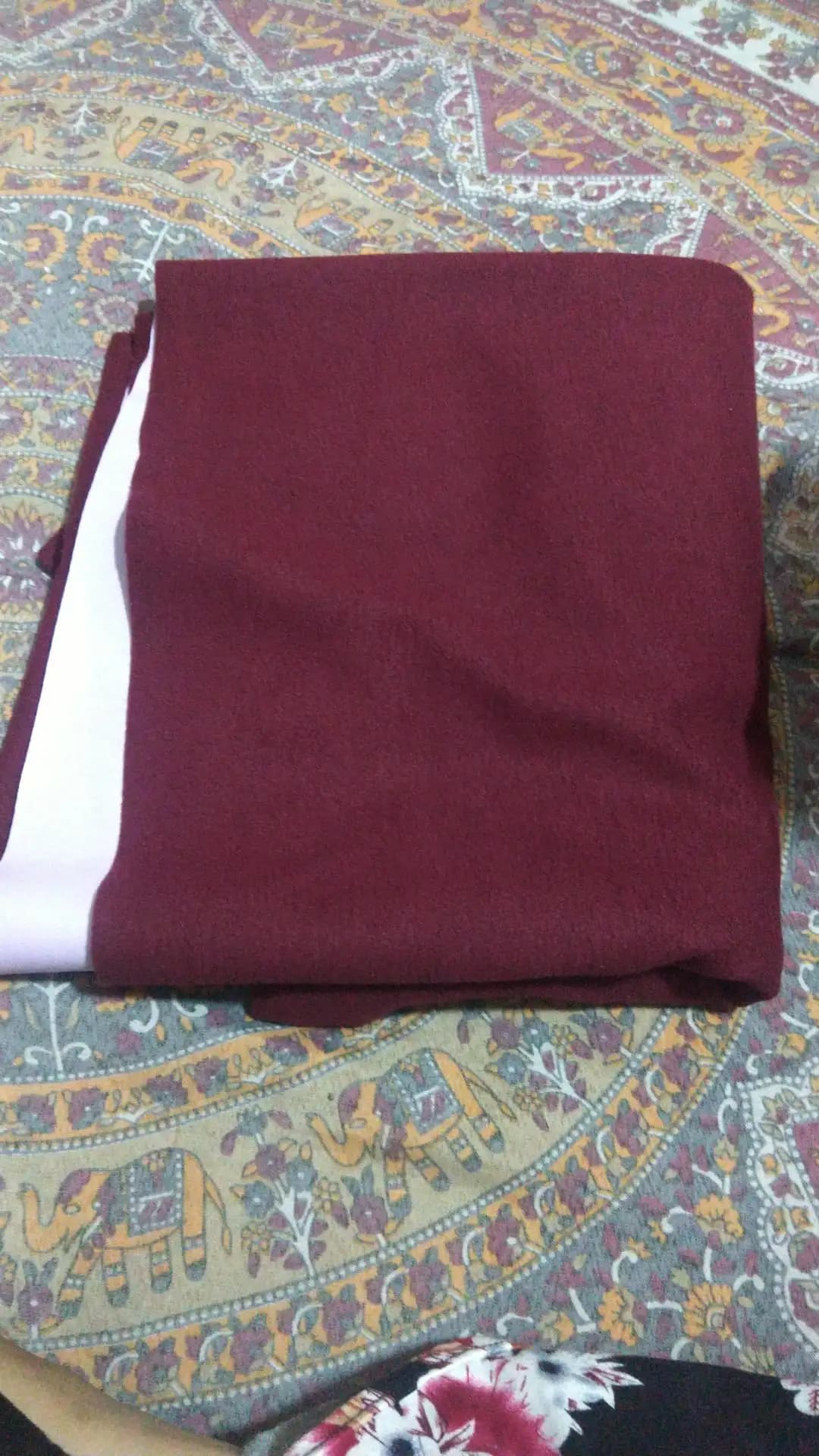 Waterproof Extra Absorbent Dry Sheet & Bed Protector - Maroon (L)