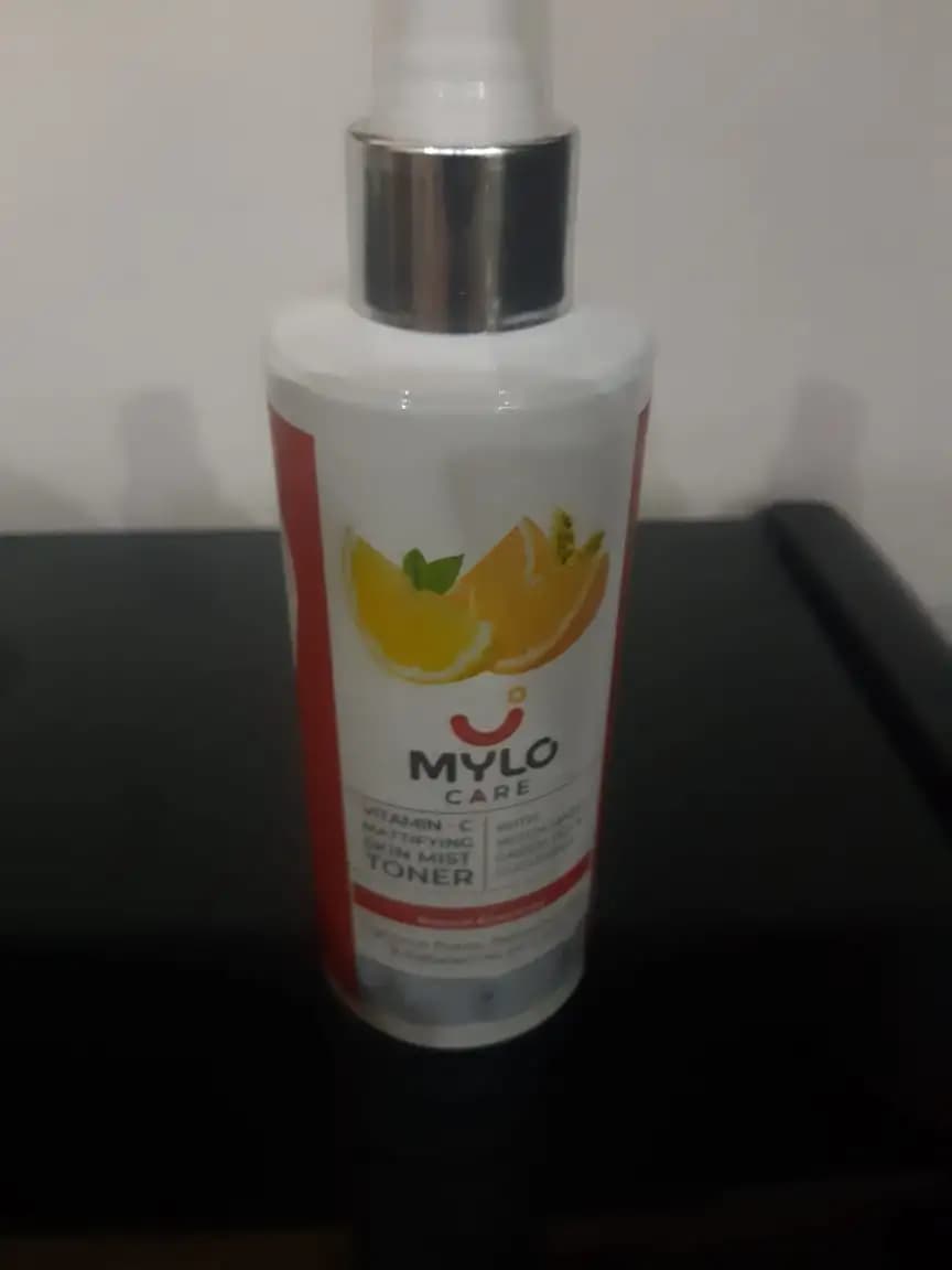 Vitamin C Mattifying Skin Mist Toner (200 ml)