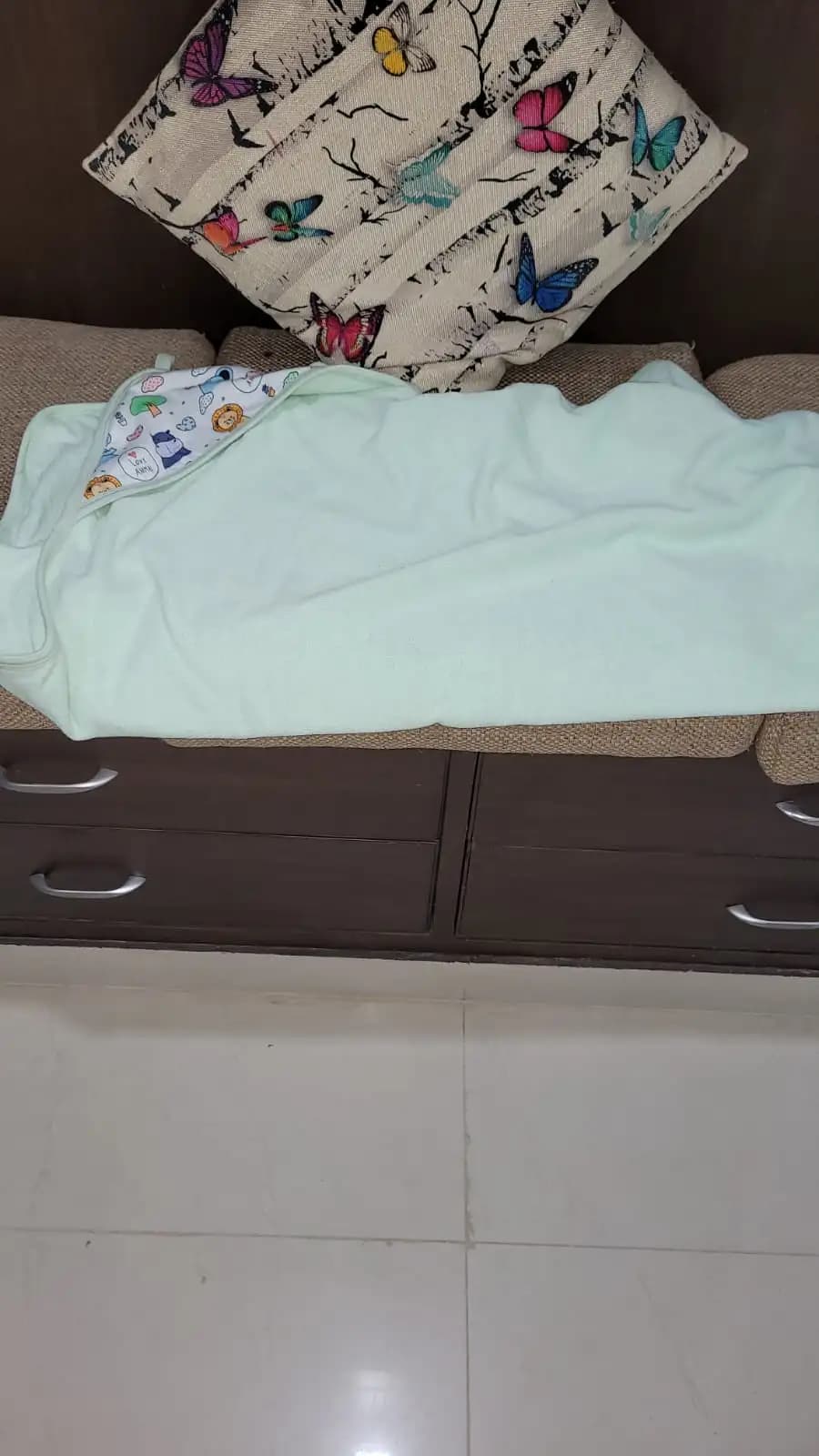 Ultra-Soft & Absorbent Baby Bath Towel with Hood- Baby Safari - Blue (78 cm x 78cm)